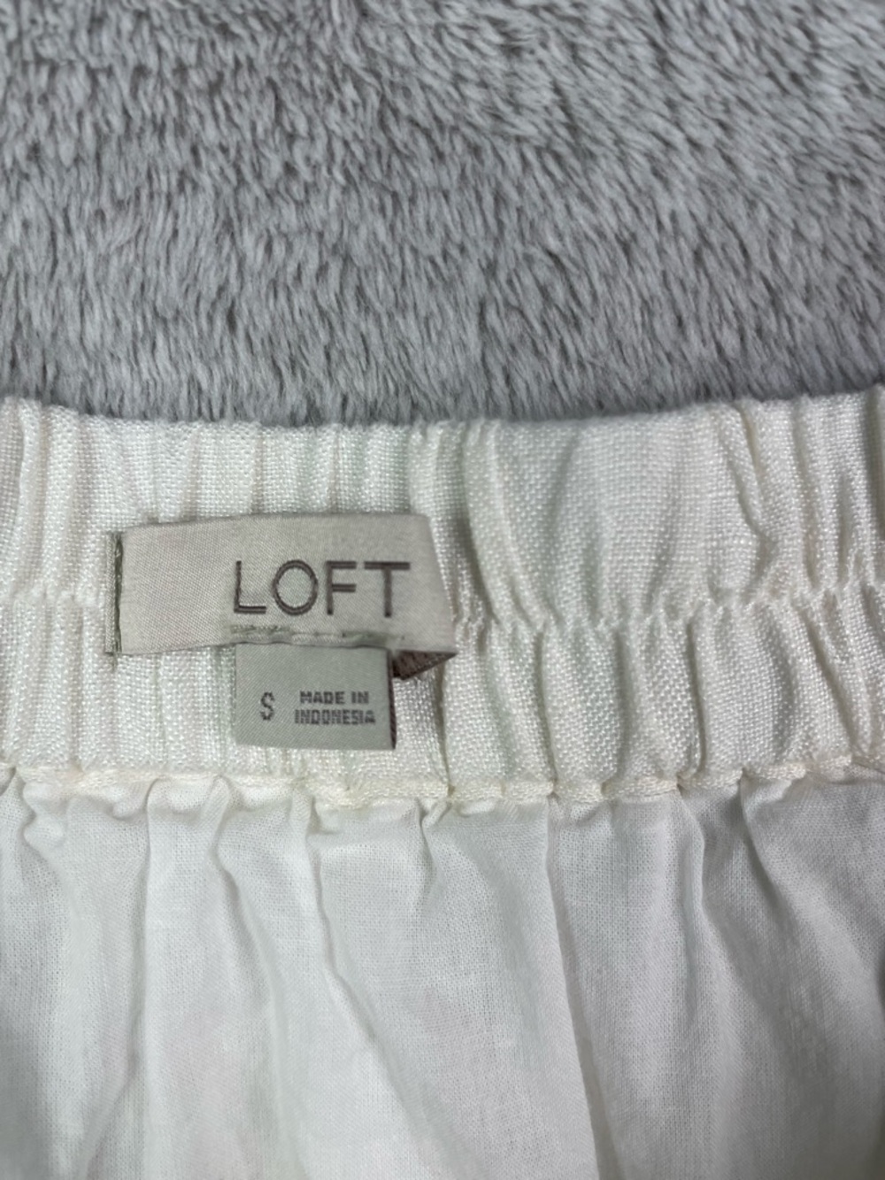 LOFT White Linen Blend Button-Front Tiered Midi Skirt - Size Small - Picture 3 of 9